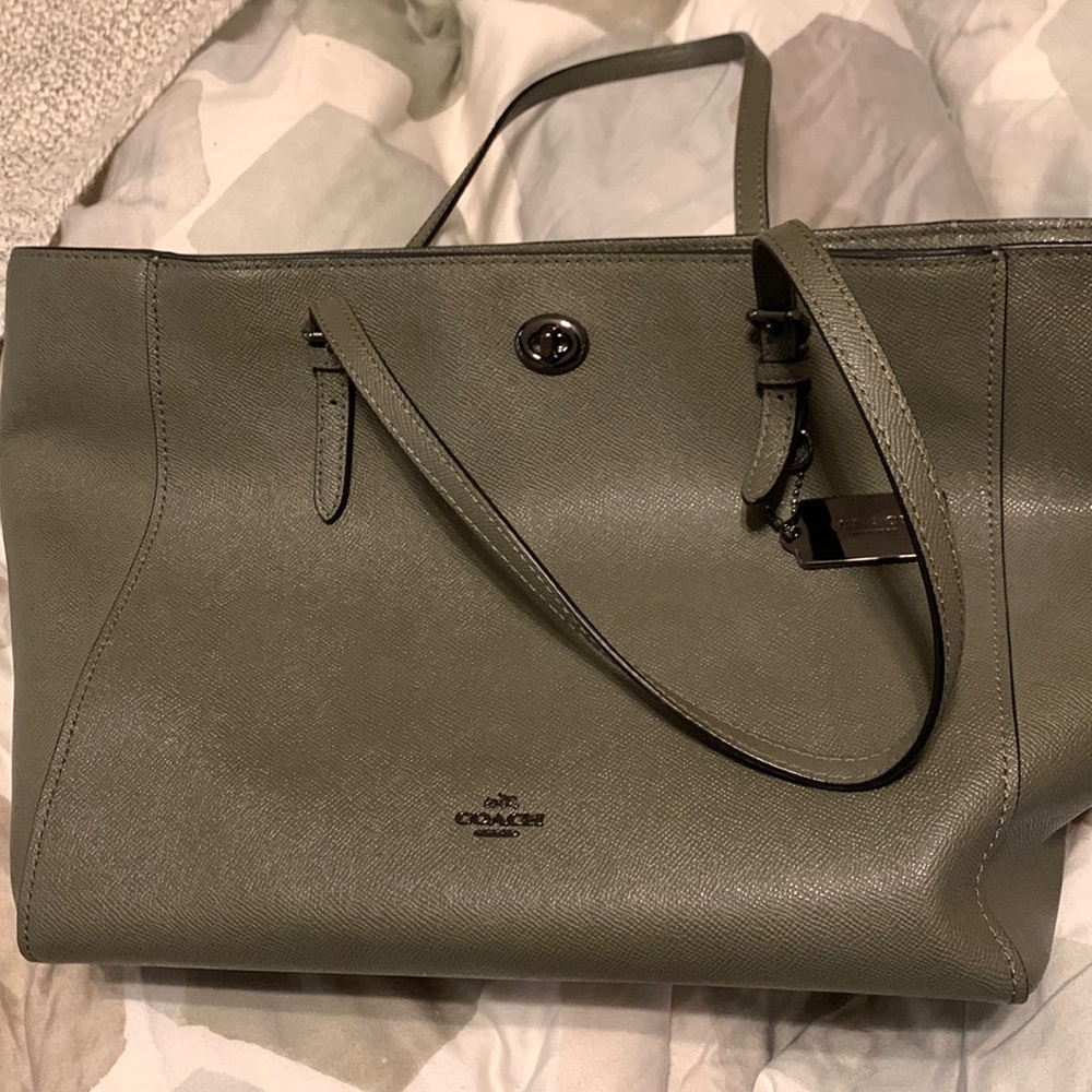 Large coach tote